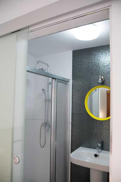 O Tobo Do Lobo Hotel Melide Kültér fotó