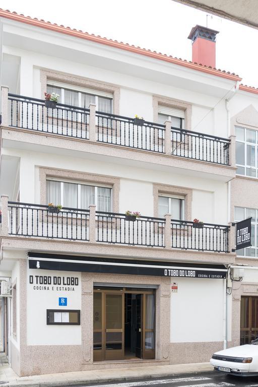 O Tobo Do Lobo Hotel Melide Kültér fotó